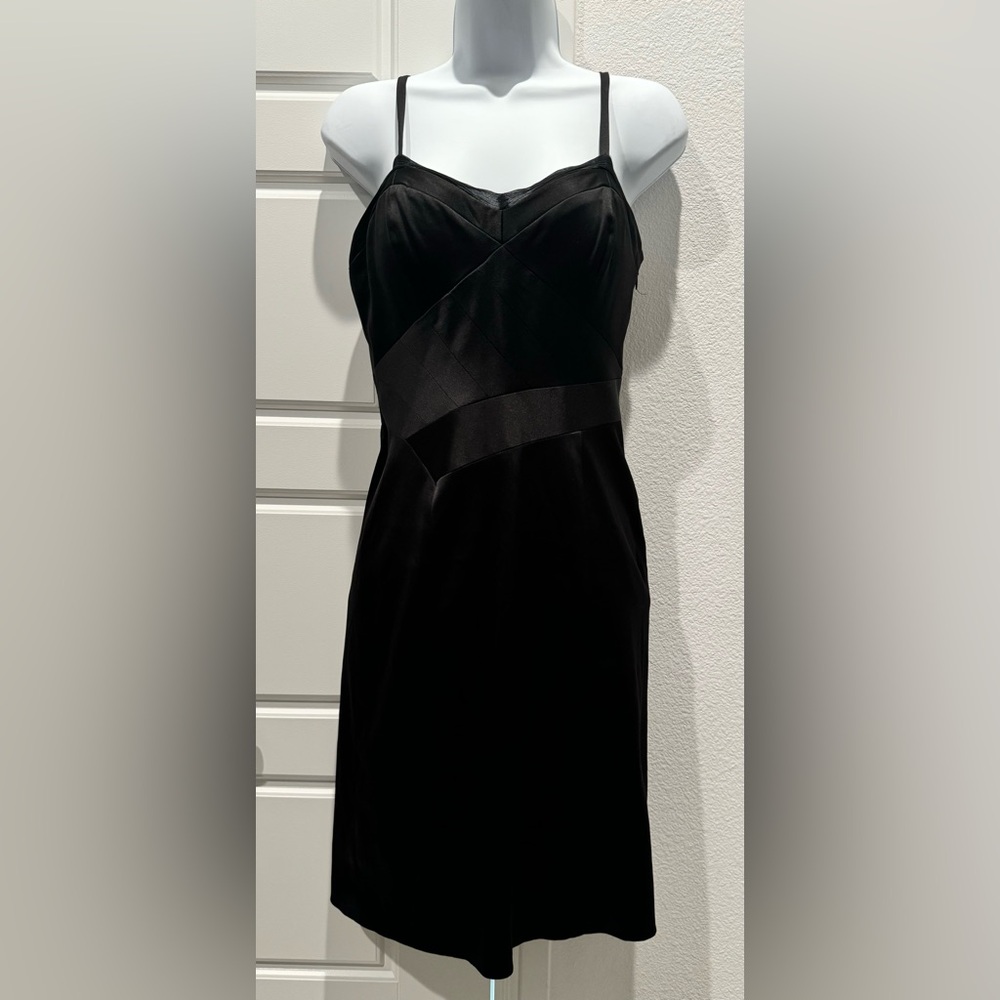 BCBG Little Black Dress Size 2 RN#80734 CA#31458